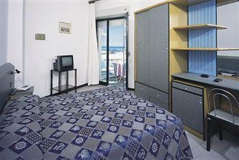 Nord Est Hotel 3*